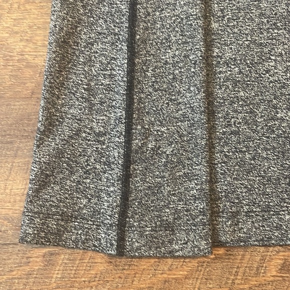 Lulu Lemon Racer Back Tank Heather Gray Size 6 - Picture 3 of 5